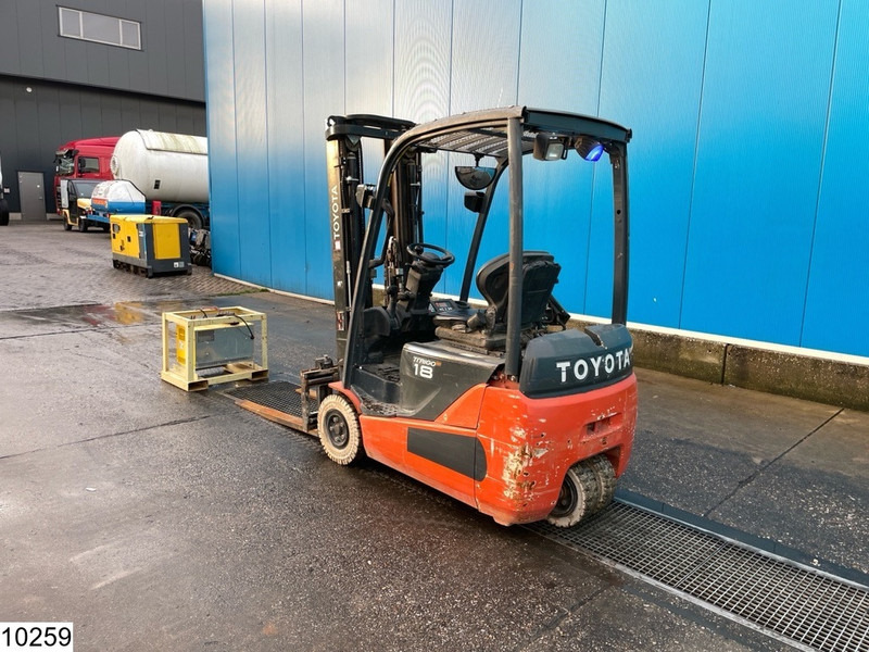 Toyota 8FBEKT18 1800KG, 4.7M, 6492h, charger - Forklift listrik: gambar 4 Toyota 8FBEKT18 1800KG, 4.7M, 6492h, charger - Forklift listrik: gambar 4