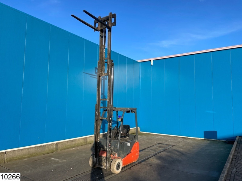 Toyota 8FBEKT18 1800KG, H 4.7M, 7764h, charger - Forklift listrik: gambar 5 Toyota 8FBEKT18 1800KG, H 4.7M, 7764h, charger - Forklift listrik: gambar 5