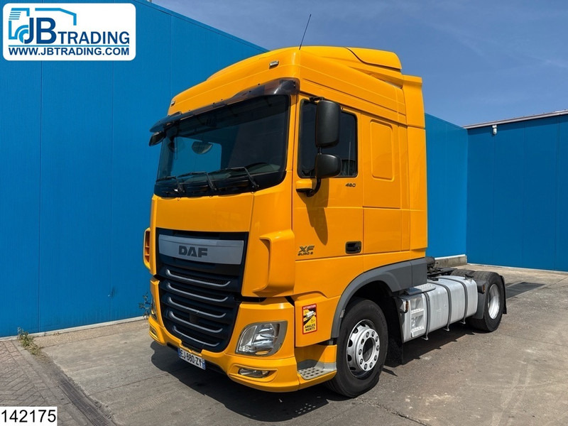 DAF XF 460 EURO 6, PTO - Tractor head: gambar 1 DAF XF 460 EURO 6, PTO - Tractor head: gambar 1