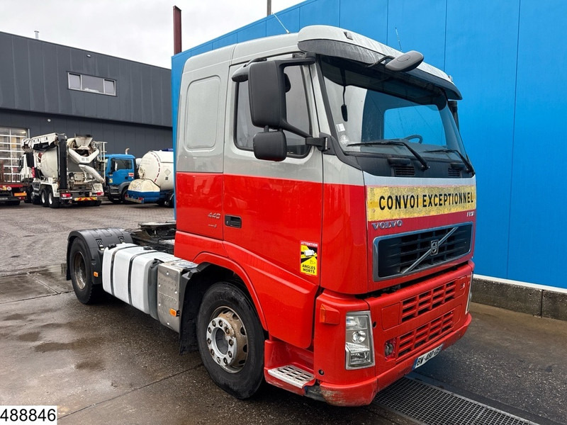 Volvo FH 440 EURO 4, Hydraulic, Manual transmission - Tractor head: gambar 3 Volvo FH 440 EURO 4, Hydraulic, Manual transmission - Tractor head: gambar 3