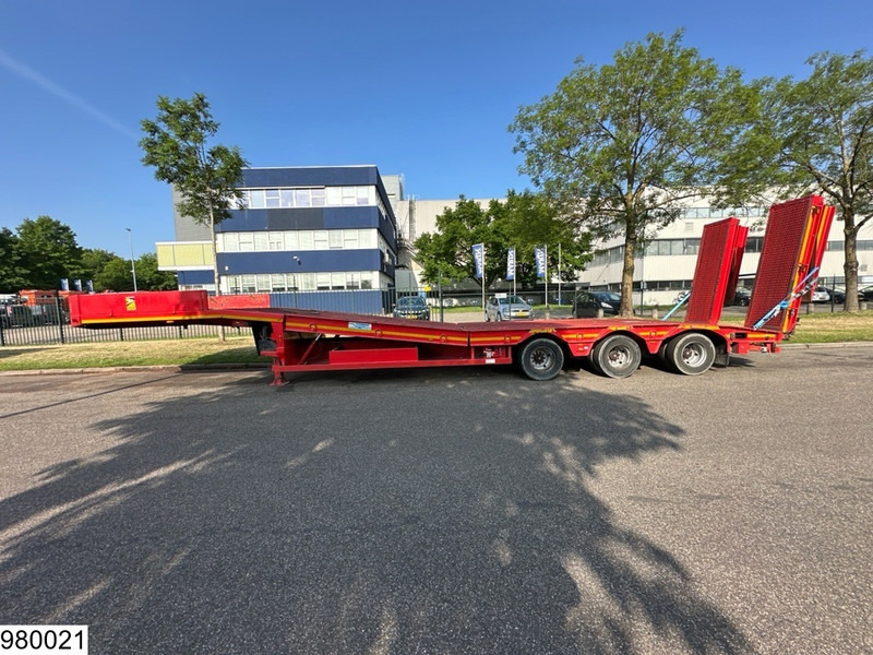 Verem Lowbed 45,000KG, Steering axle, Hydraulic, Winch - Semi-trailer low bed: gambar 3 Verem Lowbed 45,000KG, Steering axle, Hydraulic, Winch - Semi-trailer low bed: gambar 3
