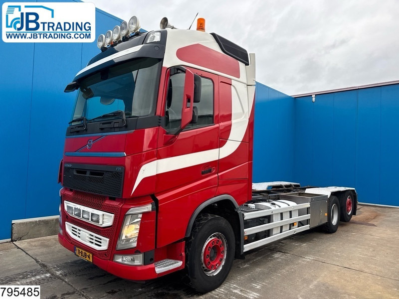 Volvo FH 550 6x2, EURO 6 - Truk sasis: gambar 1 Volvo FH 550 6x2, EURO 6 - Truk sasis: gambar 1