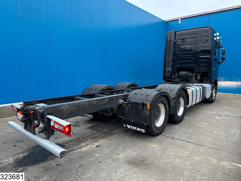 Volvo FH16 750 6X4, EURO 6, Retarder, PTO - Truk sasis: gambar 3 Volvo FH16 750 6X4, EURO 6, Retarder, PTO - Truk sasis: gambar 3