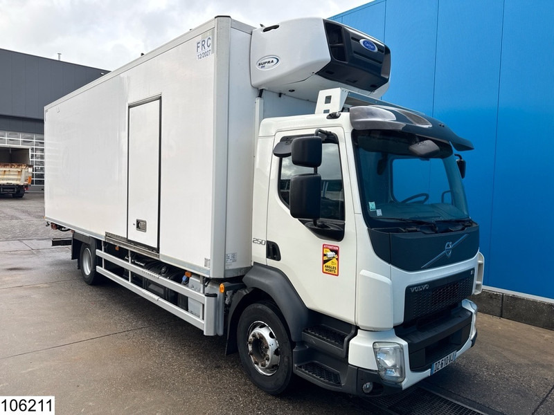 Volvo FL 250 EURO 6, Carrier, Meat hanging rails - Truk berpendingin: gambar 3 Volvo FL 250 EURO 6, Carrier, Meat hanging rails - Truk berpendingin: gambar 3