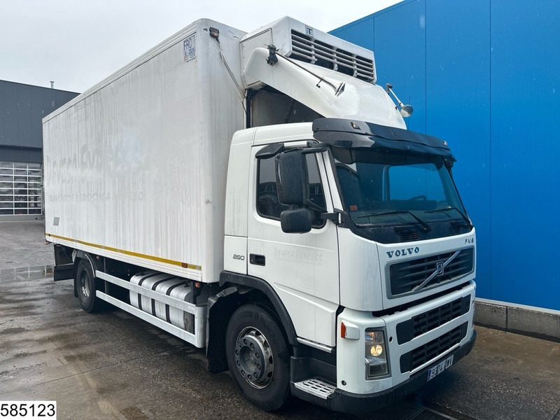 Volvo FM9 260 EURO 3, Thermoking - Truk berpendingin: gambar 3 Volvo FM9 260 EURO 3, Thermoking - Truk berpendingin: gambar 3