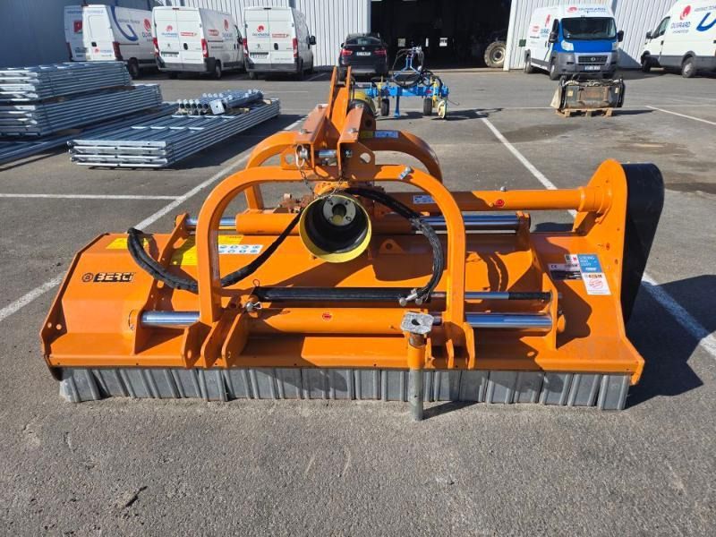 BERTI TFB-REV220 - Mesin pemotong chopper/ Mulcher: gambar 1 BERTI TFB-REV220 - Mesin pemotong chopper/ Mulcher: gambar 1