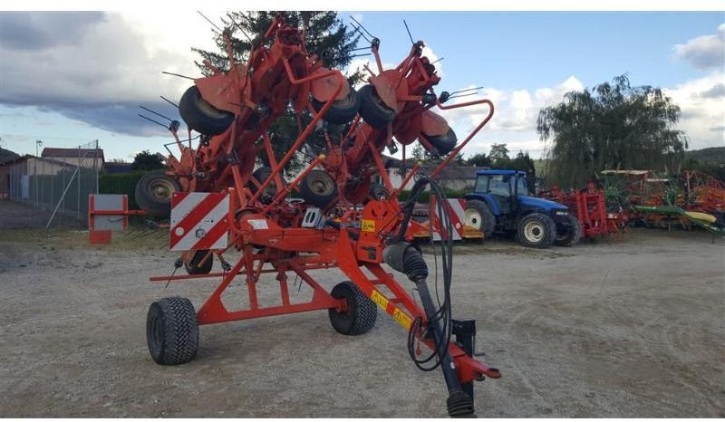 KUHN GF10802T - Tedder/ Menyapu: gambar 2 KUHN GF10802T - Tedder/ Menyapu: gambar 2