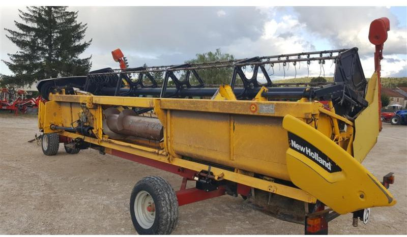 NEW HOLLAND CX820 - Pemanen gabungan: gambar 4 NEW HOLLAND CX820 - Pemanen gabungan: gambar 4