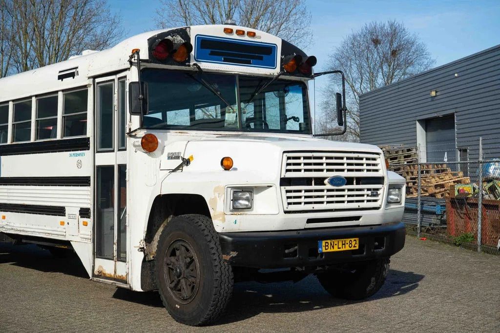 Ford PJ75 - Bus sekolah: gambar 3 Ford PJ75 - Bus sekolah: gambar 3