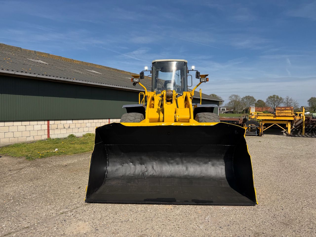 FURUKAWA 345-II - Wheel loader: gambar 3 FURUKAWA 345-II - Wheel loader: gambar 3