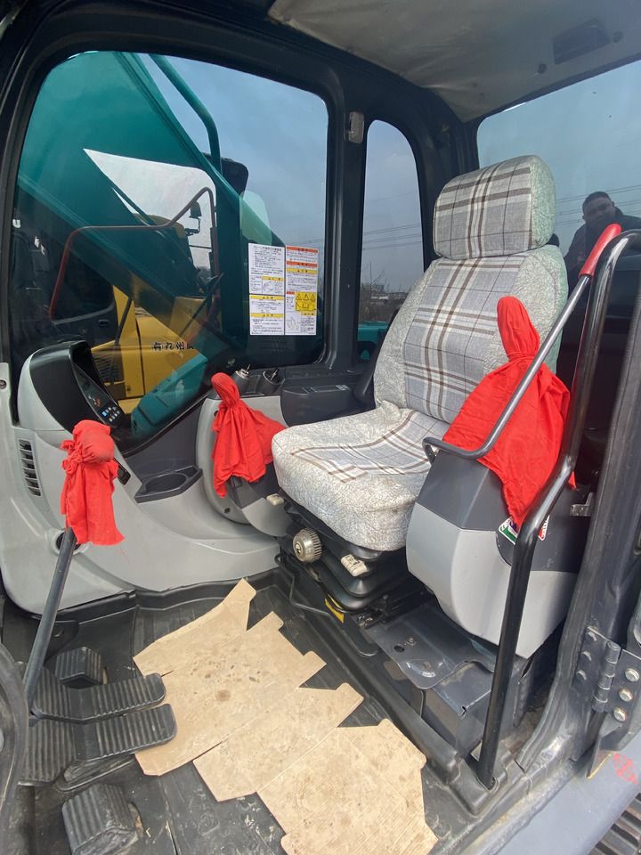 KOBELCO 350-8 - Ekskavator perayap: gambar 3 KOBELCO 350-8 - Ekskavator perayap: gambar 3