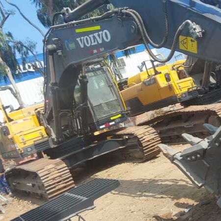 EXCAVADORA VOLVOEC350DL - Ekskavator perayap: gambar 2 EXCAVADORA VOLVOEC350DL - Ekskavator perayap: gambar 2