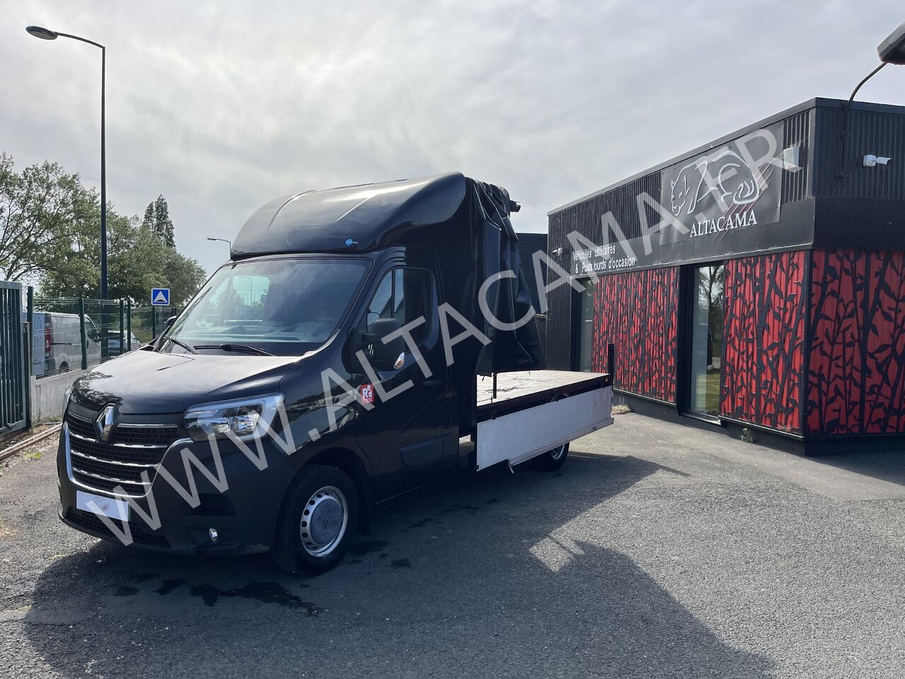 RENAULT MASTER 165CV L3 GRAND CONFORT PLATEAU 3,40m BACHE SAVOYARDE COULISSANTE PLSC - Van dengan terpal samping: gambar 3 RENAULT MASTER 165CV L3 GRAND CONFORT PLATEAU 3,40m BACHE SAVOYARDE COULISSANTE PLSC - Van dengan terpal samping: gambar 3