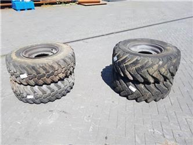 Ahlmann AS50-Solideal 12.5-18-Dunlop 12.5R18-Tire/Reifen - Roda/ Ban untuk Peralatan konstruksi: gambar 1 Ahlmann AS50-Solideal 12.5-18-Dunlop 12.5R18-Tire/Reifen - Roda/ Ban untuk Peralatan konstruksi: gambar 1