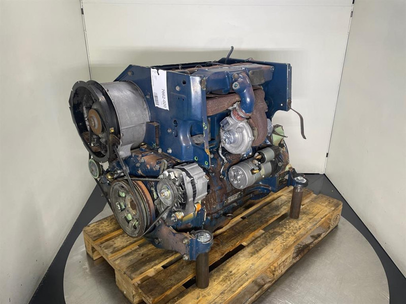 Ahlmann AZ10-Deutz BF4L913T-Engine/Motor - Mesin untuk Peralatan konstruksi: gambar 4 Ahlmann AZ10-Deutz BF4L913T-Engine/Motor - Mesin untuk Peralatan konstruksi: gambar 4