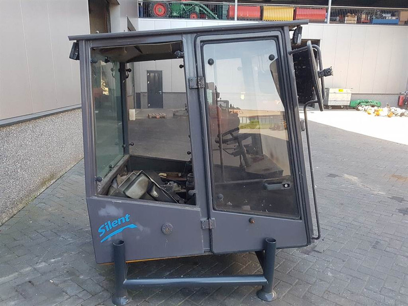 Ahlmann AZ14-4146890K/4105565K/4108629-Cabin/Kabine/Cabine - Kabin dan interior untuk Peralatan konstruksi: gambar 3 Ahlmann AZ14-4146890K/4105565K/4108629-Cabin/Kabine/Cabine - Kabin dan interior untuk Peralatan konstruksi: gambar 3