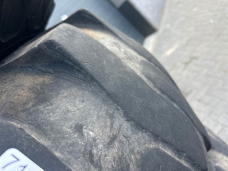 Ahlmann AZ14-CEAT 17.5-25-Tire/Reifen/Band - Roda/ Ban untuk Peralatan konstruksi: gambar 2 Ahlmann AZ14-CEAT 17.5-25-Tire/Reifen/Band - Roda/ Ban untuk Peralatan konstruksi: gambar 2