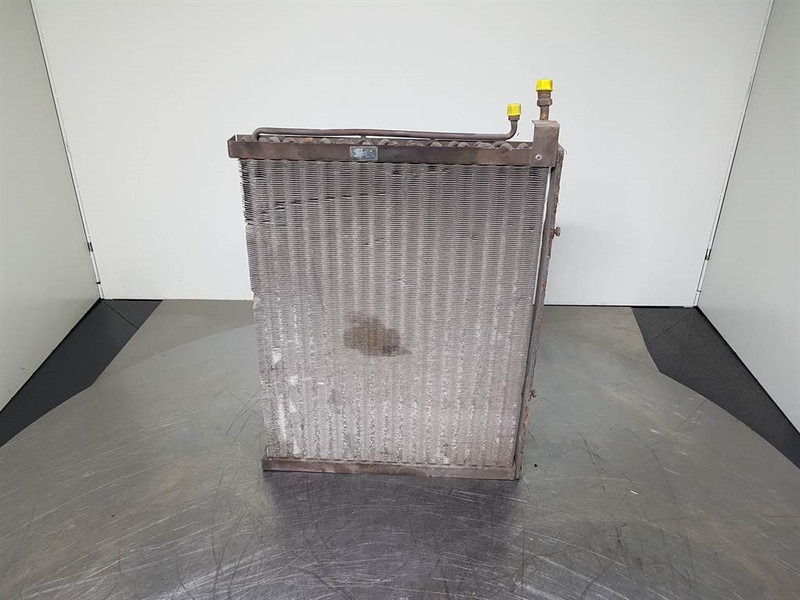 Ahlmann AZ150-4180953A-ECOCLIM 292A11-Airco condenser - Bingkai/ Sasis untuk Peralatan konstruksi: gambar 3 Ahlmann AZ150-4180953A-ECOCLIM 292A11-Airco condenser - Bingkai/ Sasis untuk Peralatan konstruksi: gambar 3