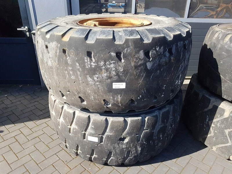 Case 921C-Michelin 26.5R25-Tire/Reifen/Band - Roda/ Ban untuk Peralatan konstruksi: gambar 4 Case 921C-Michelin 26.5R25-Tire/Reifen/Band - Roda/ Ban untuk Peralatan konstruksi: gambar 4