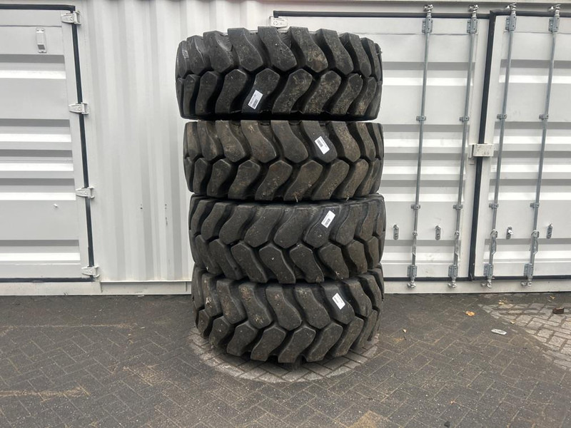 Hitachi ZW150PL-Michelin 20.5-R25-Tire/Reifen/Band - Roda/ Ban untuk Peralatan konstruksi: gambar 1 Hitachi ZW150PL-Michelin 20.5-R25-Tire/Reifen/Band - Roda/ Ban untuk Peralatan konstruksi: gambar 1