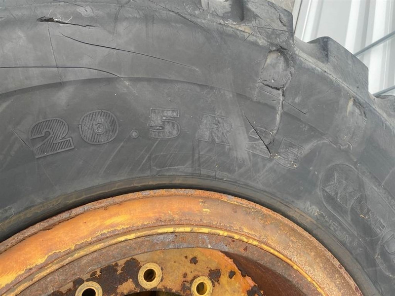 Hyundai HL740-9-Michelin 20.5R25-Tire/Reifen/Band - Roda/ Ban untuk Peralatan konstruksi: gambar 5 Hyundai HL740-9-Michelin 20.5R25-Tire/Reifen/Band - Roda/ Ban untuk Peralatan konstruksi: gambar 5