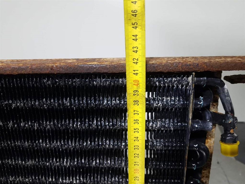 Hyundai HL760-9 - Airco condenser/Klimakondensator/Airco - Bingkai/ Sasis: gambar 5 Hyundai HL760-9 - Airco condenser/Klimakondensator/Airco - Bingkai/ Sasis: gambar 5