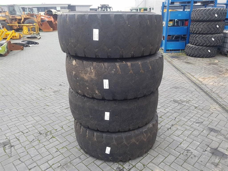 JCB 416 HT-Barkley 17.5R25-Tyre/Reifen/Band - Roda/ Ban untuk Peralatan konstruksi: gambar 1 JCB 416 HT-Barkley 17.5R25-Tyre/Reifen/Band - Roda/ Ban untuk Peralatan konstruksi: gambar 1