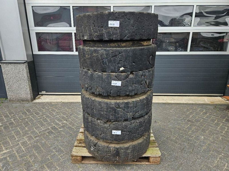 Liebherr 10.00-20 - Tire/Reifen/Band - Roda/ Ban untuk Peralatan konstruksi: gambar 1 Liebherr 10.00-20 - Tire/Reifen/Band - Roda/ Ban untuk Peralatan konstruksi: gambar 1