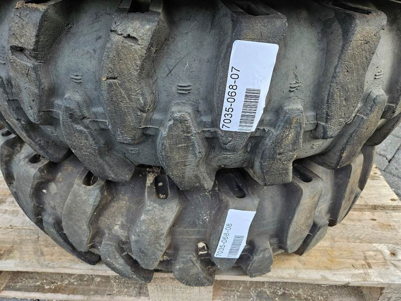 Liebherr A924B-Athletik 10.00-20-Tire/Reifen/Band - Roda/ Ban untuk Peralatan konstruksi: gambar 2 Liebherr A924B-Athletik 10.00-20-Tire/Reifen/Band - Roda/ Ban untuk Peralatan konstruksi: gambar 2