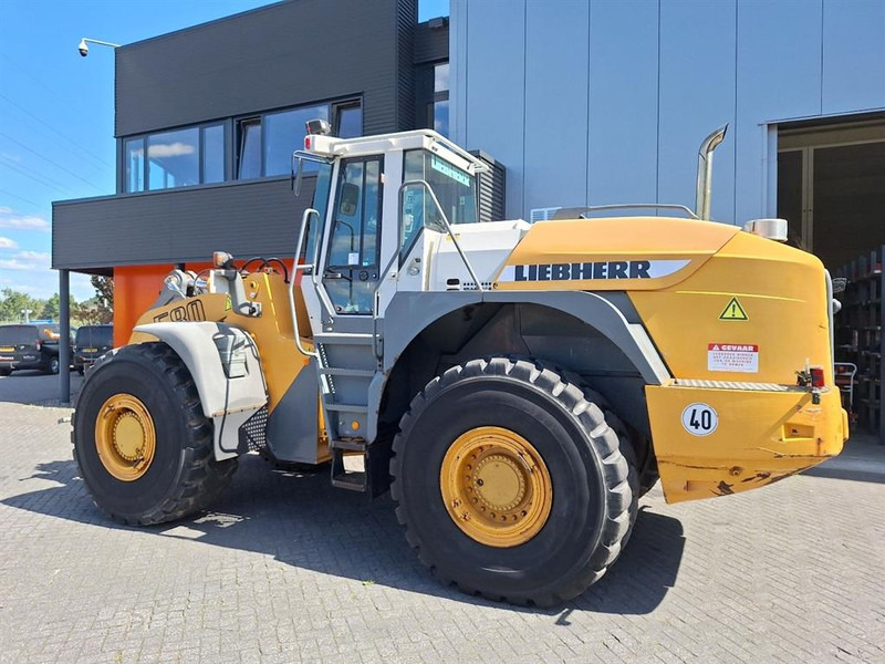 Liebherr L580 - Wheel loader: gambar 1 Liebherr L580 - Wheel loader: gambar 1