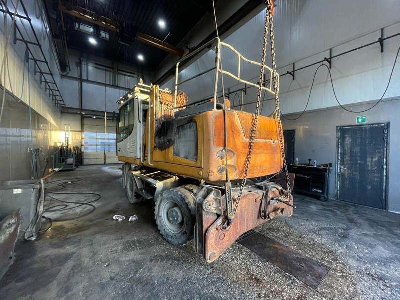 Liebherr LH 22 M - (For parts) - Ekskavator roda: gambar 2 Liebherr LH 22 M - (For parts) - Ekskavator roda: gambar 2