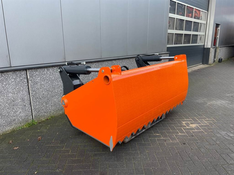 MAMMUT SC220M - Silage cutter/Silageschneider/Kuilhapper - Peralatan silo: gambar 2 MAMMUT SC220M - Silage cutter/Silageschneider/Kuilhapper - Peralatan silo: gambar 2