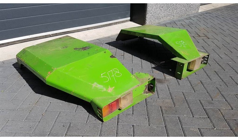 Manitou MT 1237 - Fender/Kotflügel/Spatbord - Spatbor untuk Peralatan konstruksi: gambar 1 Manitou MT 1237 - Fender/Kotflügel/Spatbord - Spatbor untuk Peralatan konstruksi: gambar 1
