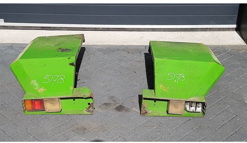 Manitou MT 1237 - Fender/Kotflügel/Spatbord - Spatbor untuk Peralatan konstruksi: gambar 2 Manitou MT 1237 - Fender/Kotflügel/Spatbord - Spatbor untuk Peralatan konstruksi: gambar 2