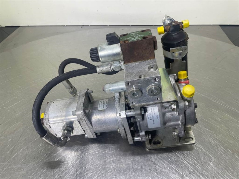 Mecalac 12MTX-5620108/6090359/6050187-Compressor - Mesin untuk Peralatan konstruksi: gambar 1 Mecalac 12MTX-5620108/6090359/6050187-Compressor - Mesin untuk Peralatan konstruksi: gambar 1