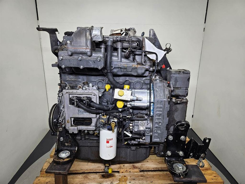 New Holland W110C-FPT F4HFE413J-Engine/Motor - Mesin untuk Peralatan konstruksi: gambar 1 New Holland W110C-FPT F4HFE413J-Engine/Motor - Mesin untuk Peralatan konstruksi: gambar 1