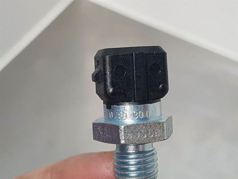 Perkins 854E-E34TA-Bosch 0280130039-Temperatuursensor - Sistem listrik untuk Peralatan konstruksi: gambar 4 Perkins 854E-E34TA-Bosch 0280130039-Temperatuursensor - Sistem listrik untuk Peralatan konstruksi: gambar 4
