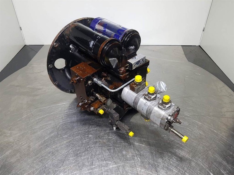 Poclain Hydraulics 80219300-Load sensing pump - Hidrolika: gambar 3 Poclain Hydraulics 80219300-Load sensing pump - Hidrolika: gambar 3