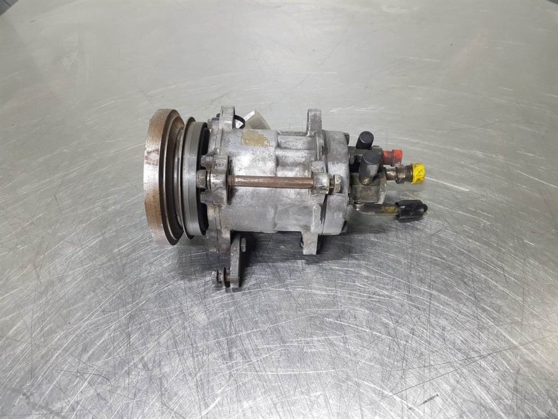 SANDEN SD7H15 - Compressor/Kompressor/Aircopomp - Suku Cadang Mesin untuk Peralatan konstruksi: gambar 2 SANDEN SD7H15 - Compressor/Kompressor/Aircopomp - Suku Cadang Mesin untuk Peralatan konstruksi: gambar 2
