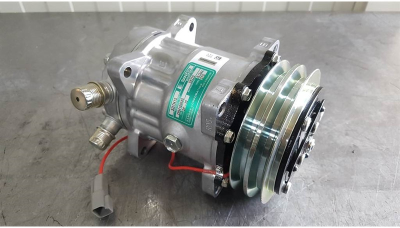 SANDEN SD7H15-S8220-Compressor/Kompressor/Aircopom - Kompresor AC untuk Peralatan konstruksi: gambar 1 SANDEN SD7H15-S8220-Compressor/Kompressor/Aircopom - Kompresor AC untuk Peralatan konstruksi: gambar 1
