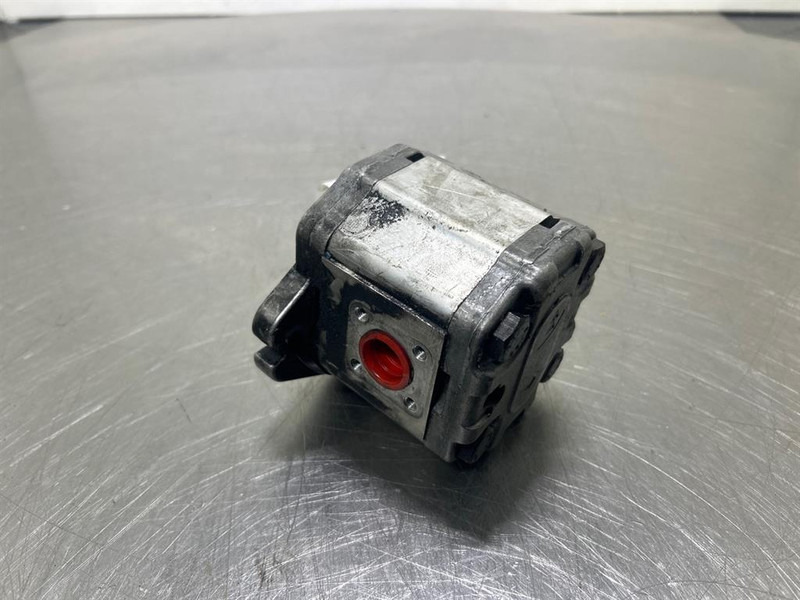 Sauer Danfoss SNP2NN/8,0RNAGSA-Gearpump/Zahnradpumpe - Hidrolika untuk Peralatan konstruksi: gambar 5 Sauer Danfoss SNP2NN/8,0RNAGSA-Gearpump/Zahnradpumpe - Hidrolika untuk Peralatan konstruksi: gambar 5