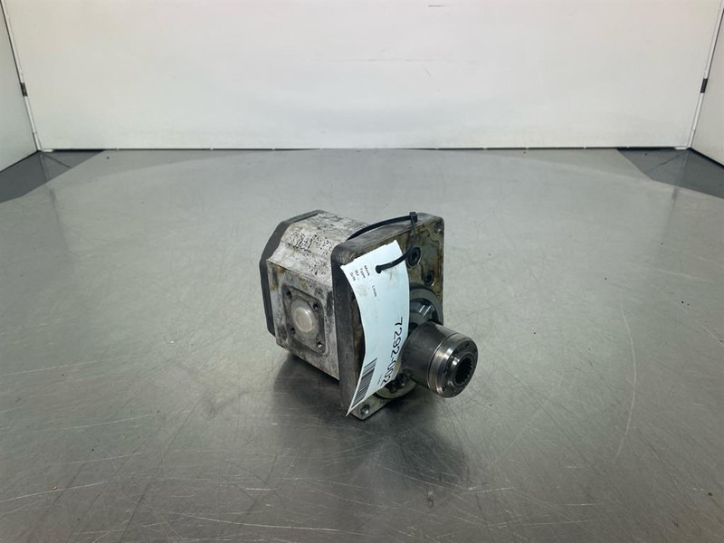 Sauer Danfoss SNP3NN/044RN06-111.25.220.0A-Gearpump/Tandwielpomp - Hidrolika untuk Peralatan konstruksi: gambar 3 Sauer Danfoss SNP3NN/044RN06-111.25.220.0A-Gearpump/Tandwielpomp - Hidrolika untuk Peralatan konstruksi: gambar 3