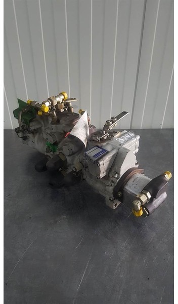 Sauer Sundstrand TPV4/046+046-R4Z - Drive pump - Hidrolika: gambar 2 Sauer Sundstrand TPV4/046+046-R4Z - Drive pump - Hidrolika: gambar 2