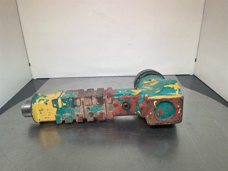 Schaeff SKL853-ZF AP-R735/P4-Axle housing/Achskörper - Poros dan bagian untuk Peralatan konstruksi: gambar 2 Schaeff SKL853-ZF AP-R735/P4-Axle housing/Achskörper - Poros dan bagian untuk Peralatan konstruksi: gambar 2