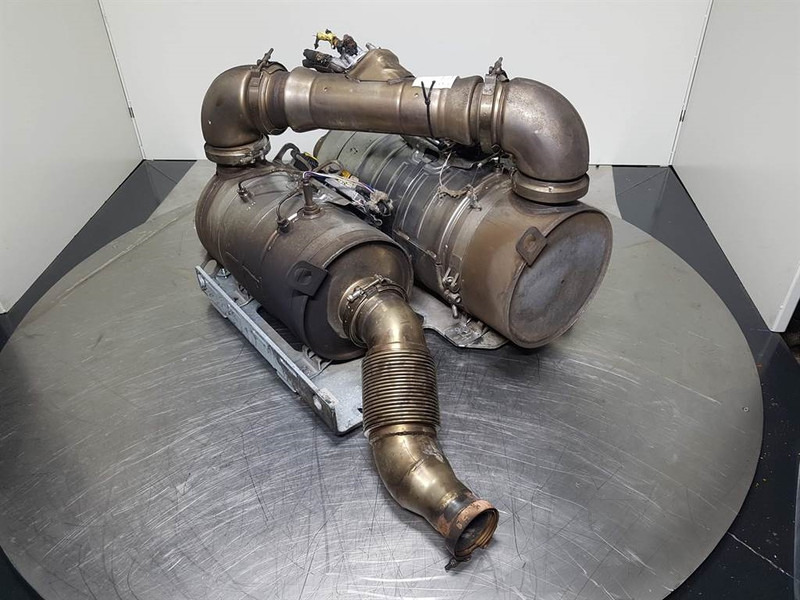 Sennebogen 818 - Exhaust system/Auspuff/Uitlaat - Suku Cadang Mesin untuk Peralatan konstruksi: gambar 2 Sennebogen 818 - Exhaust system/Auspuff/Uitlaat - Suku Cadang Mesin untuk Peralatan konstruksi: gambar 2