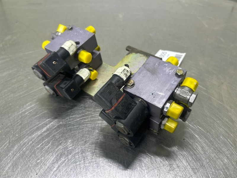 Terex TW150 - 4/2 Valve-4/2 Wegeventil-4/2 Ventiel - Hidrolika untuk Peralatan konstruksi: gambar 3 Terex TW150 - 4/2 Valve-4/2 Wegeventil-4/2 Ventiel - Hidrolika untuk Peralatan konstruksi: gambar 3