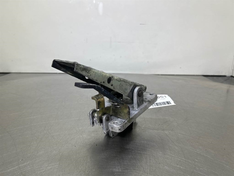 Terex TW150-6041506-Brake pedal/Bremspedal/Rempedaal - Kabin dan interior untuk Peralatan konstruksi: gambar 3 Terex TW150-6041506-Brake pedal/Bremspedal/Rempedaal - Kabin dan interior untuk Peralatan konstruksi: gambar 3