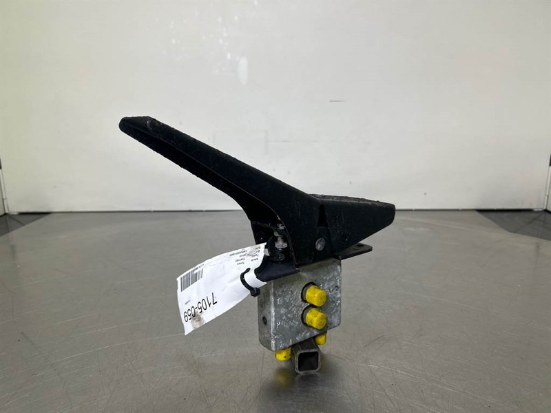 Terex TW150-Atlas 6073926-Pedal/Pedaal - Kabin dan interior untuk Peralatan konstruksi: gambar 3 Terex TW150-Atlas 6073926-Pedal/Pedaal - Kabin dan interior untuk Peralatan konstruksi: gambar 3