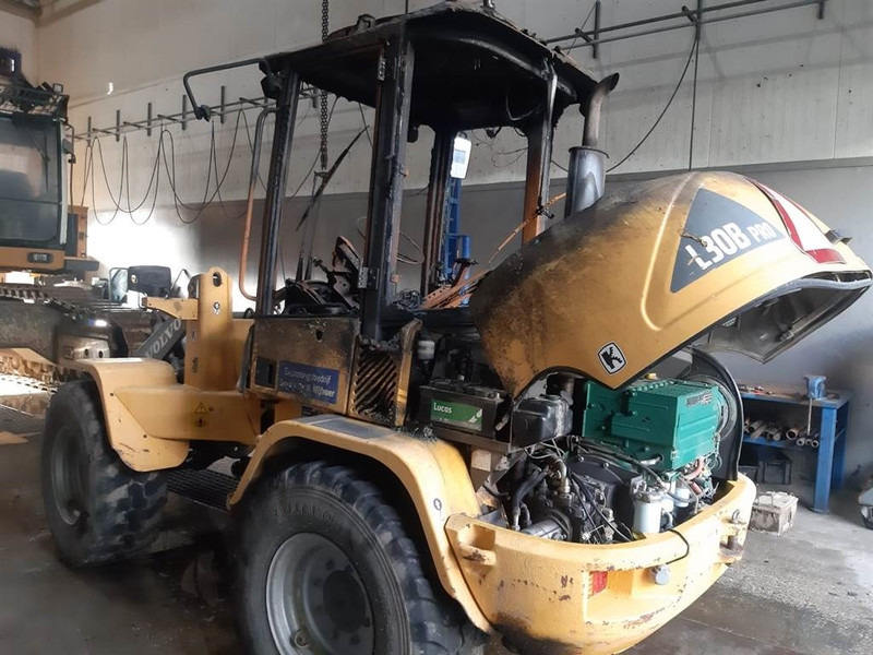 Volvo L 30 B-Z / SX (For parts) - Wheel loader: gambar 3 Volvo L 30 B-Z / SX (For parts) - Wheel loader: gambar 3