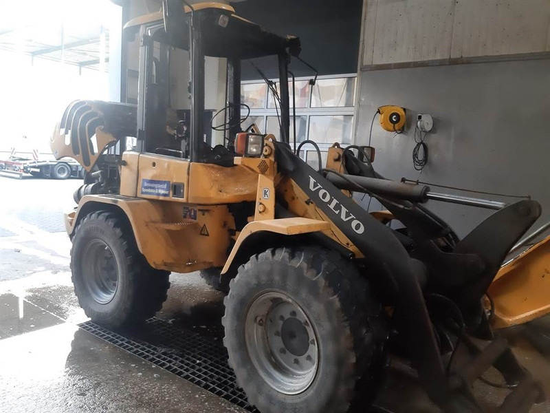 Volvo L 30 B-Z / SX (For parts) - Wheel loader: gambar 4 Volvo L 30 B-Z / SX (For parts) - Wheel loader: gambar 4